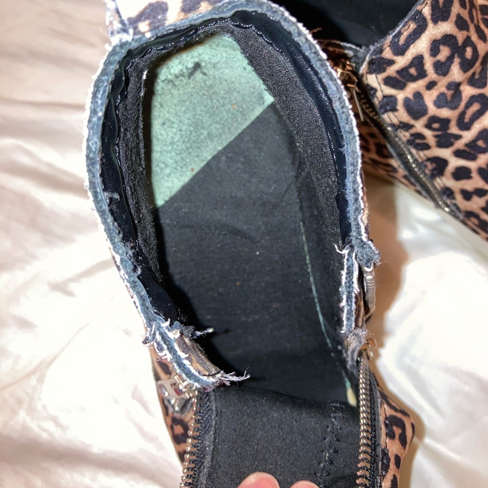 Womens Soda animal print shoes - Picture 8 of 12